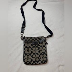 Coach Signature Black and gray Shoulder Bag